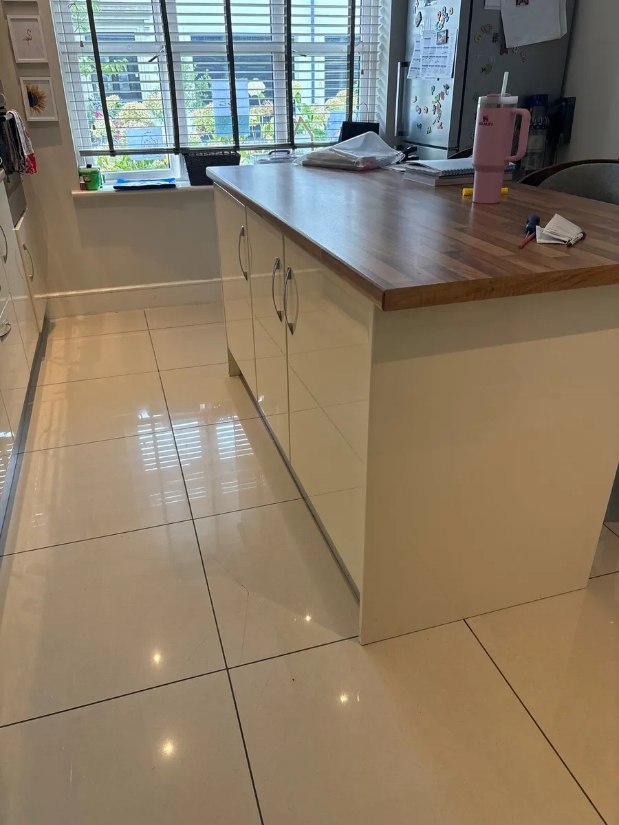 Used Kitchen - Image 3