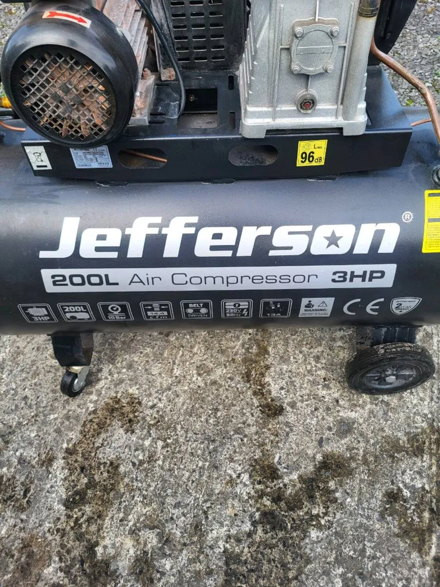 Jefferson 200 litre air compressor 3hp - Image 3