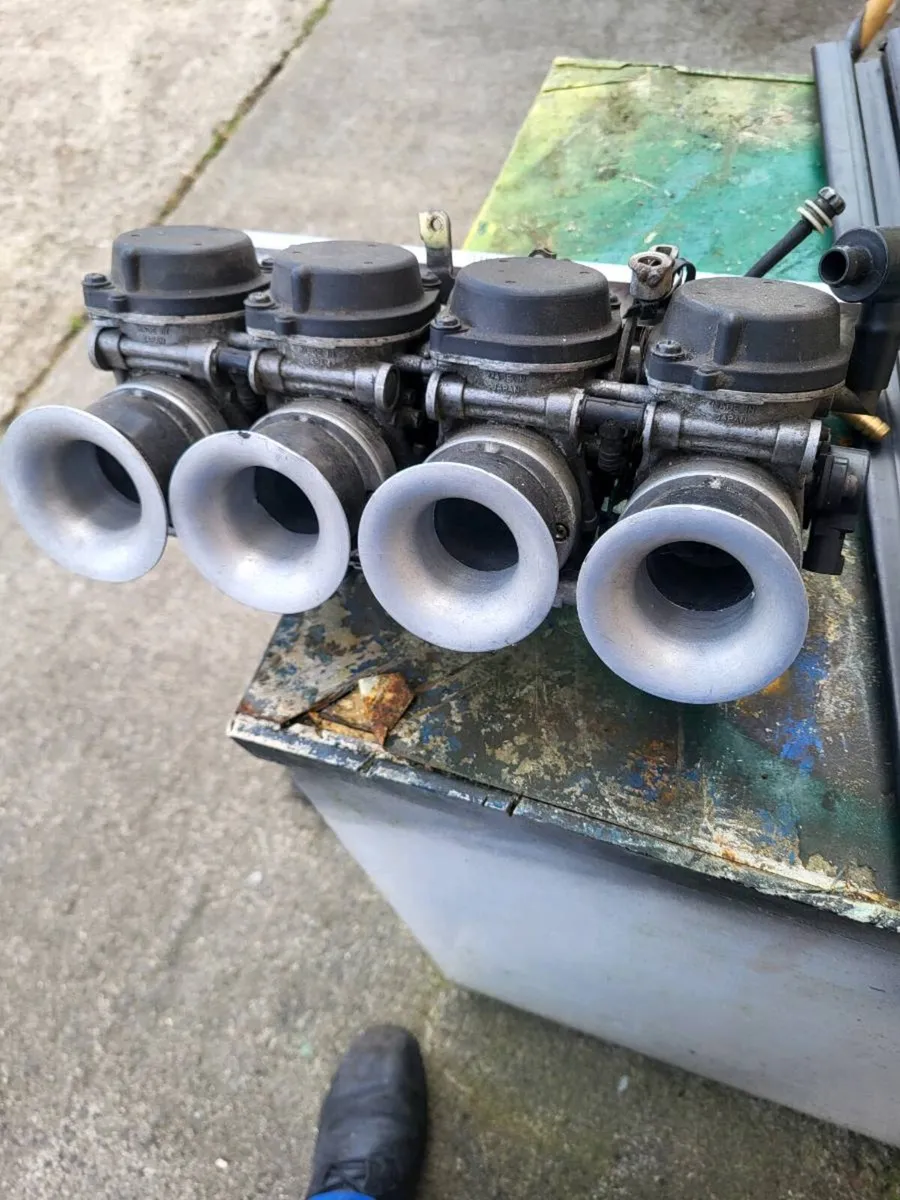 40s bike carbs for Ford pinto engine - Image 1