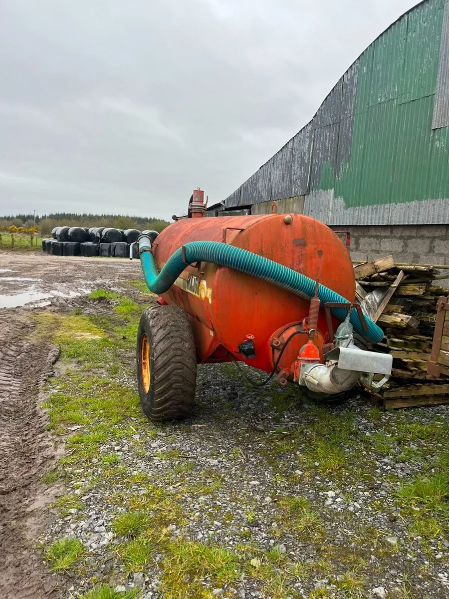 Major slurry tanker - Image 1