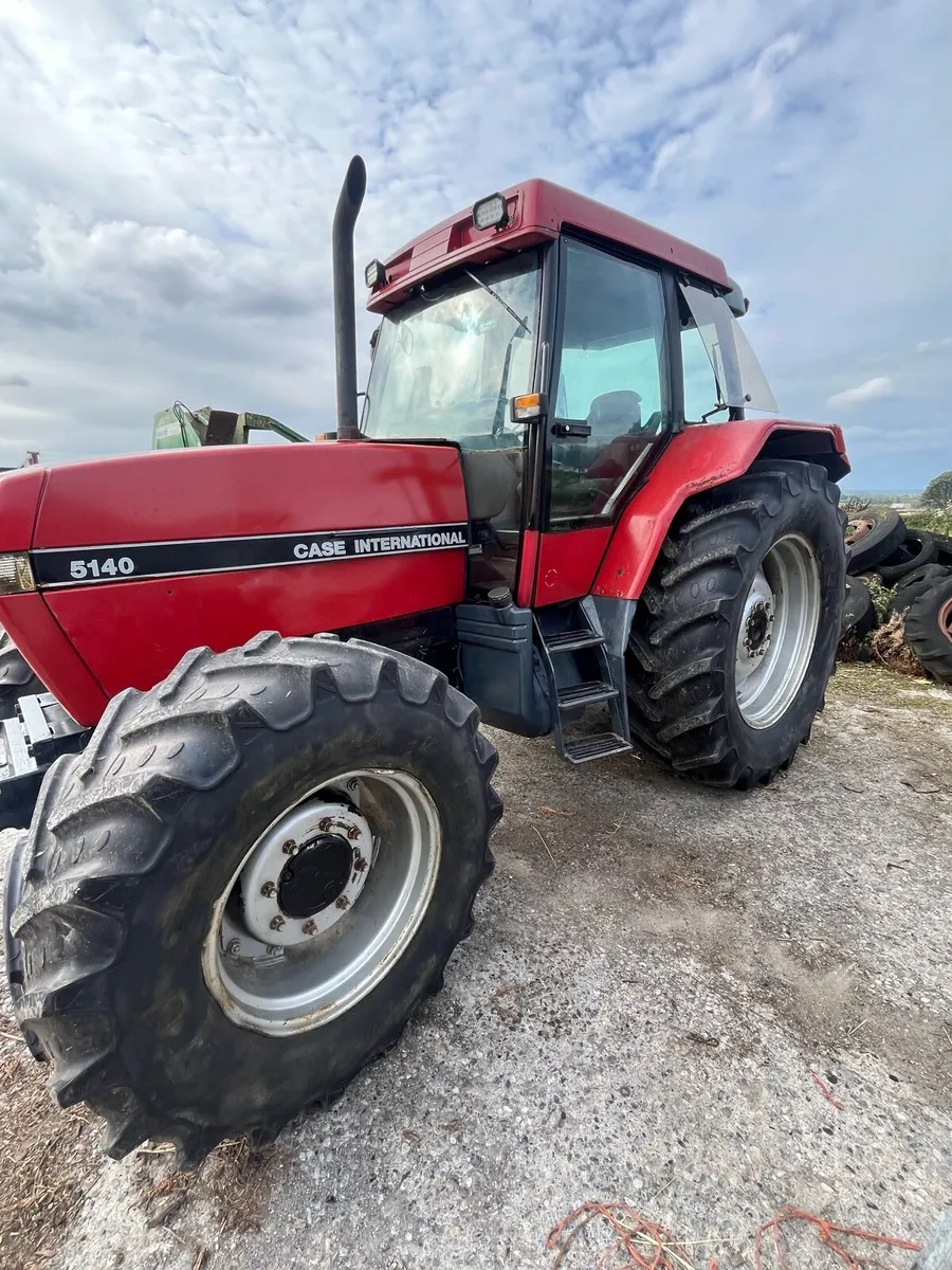 Tractor CASE 5140 - Image 2