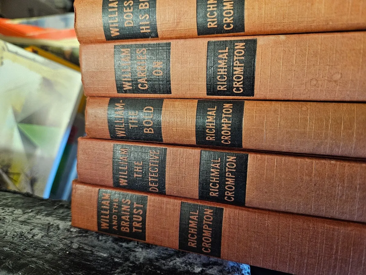 Vintage Just William Books - Image 4