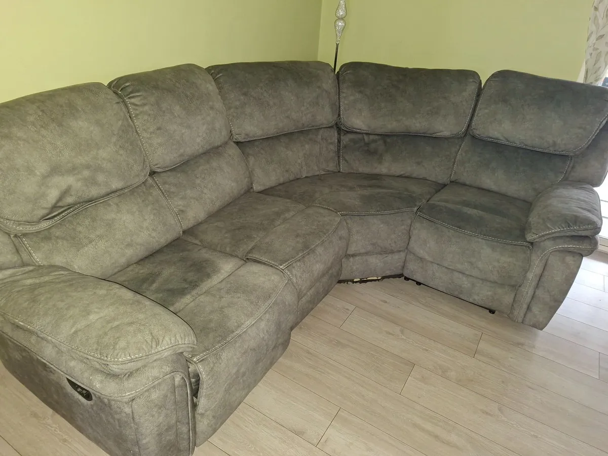 Corner Couch - Image 3