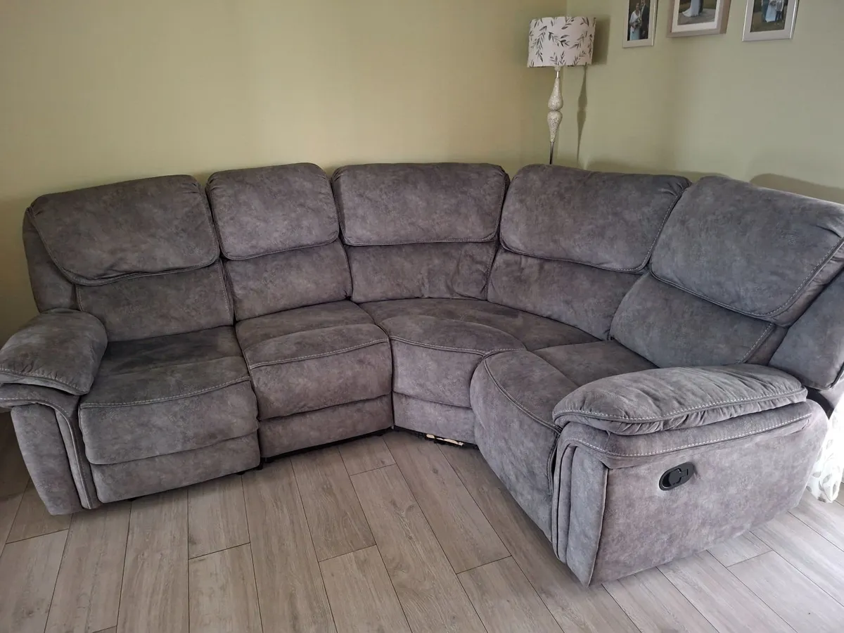 Corner Couch - Image 4