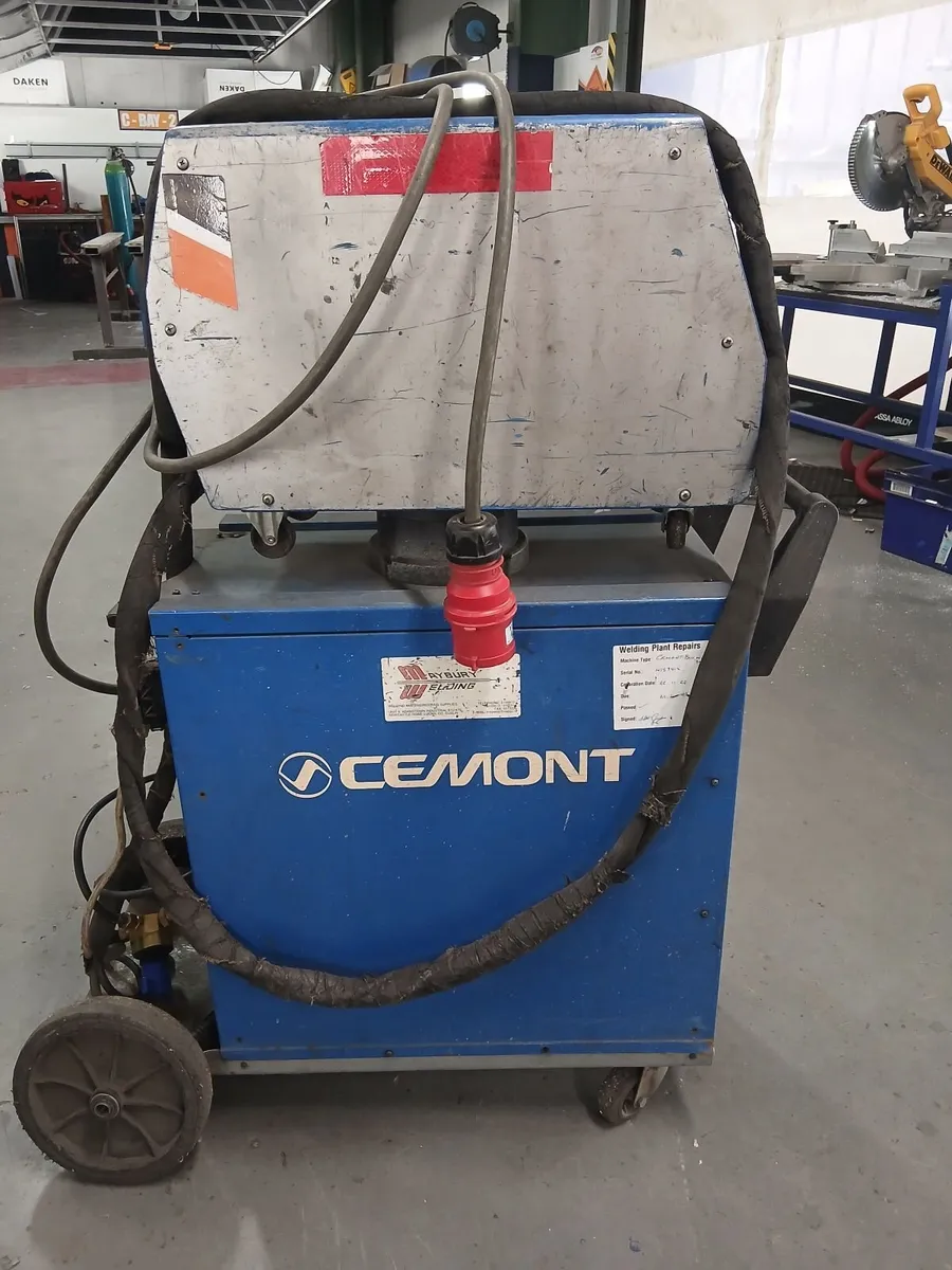 Welder - Image 1