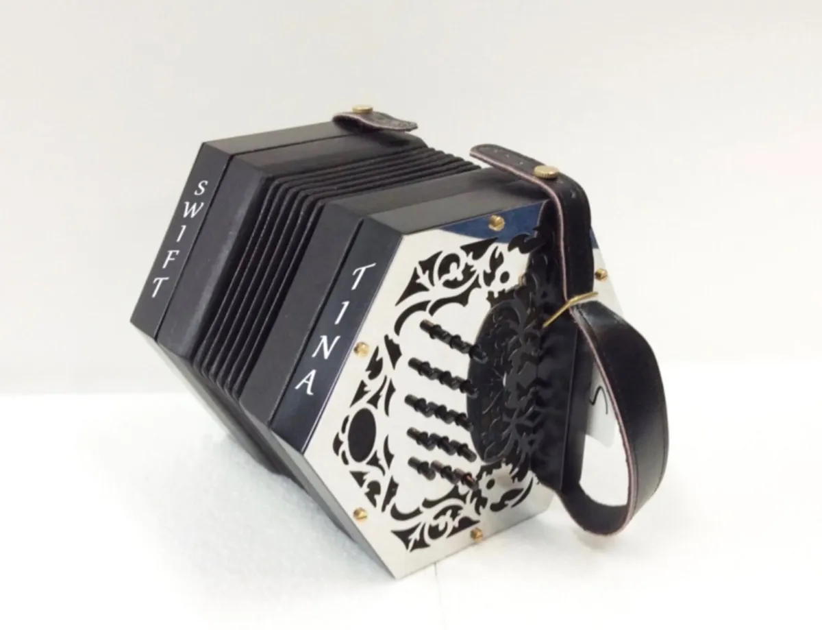 Concertina - Swift Tina