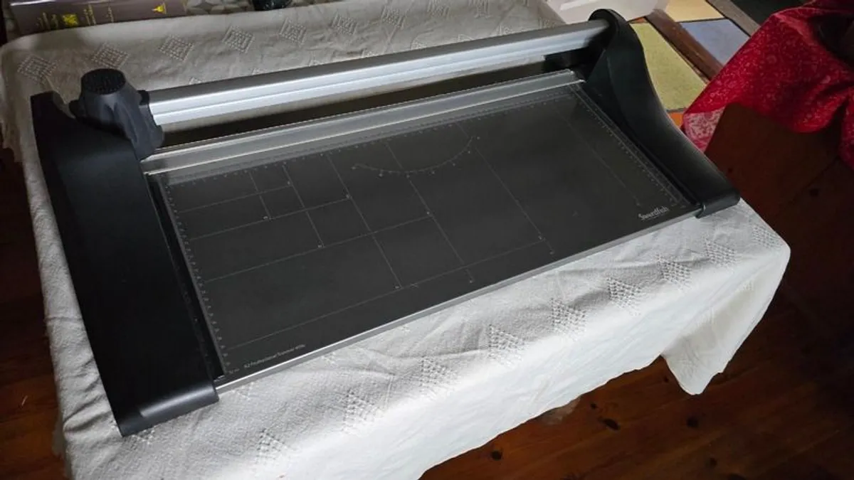 A2 Swordfish Professional Paper Trimmer (609s) - Image 3