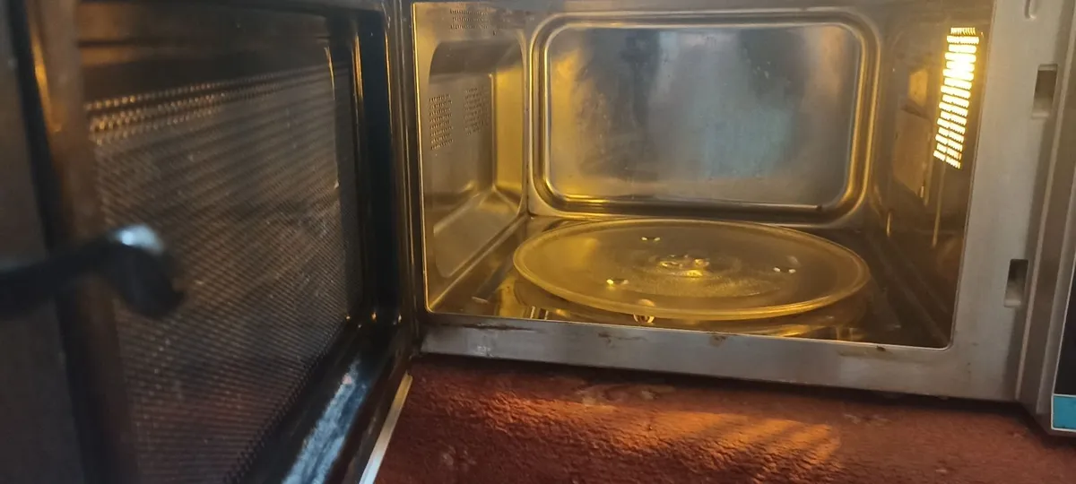 Dimplex Stainless Steel Microwave - Image 3