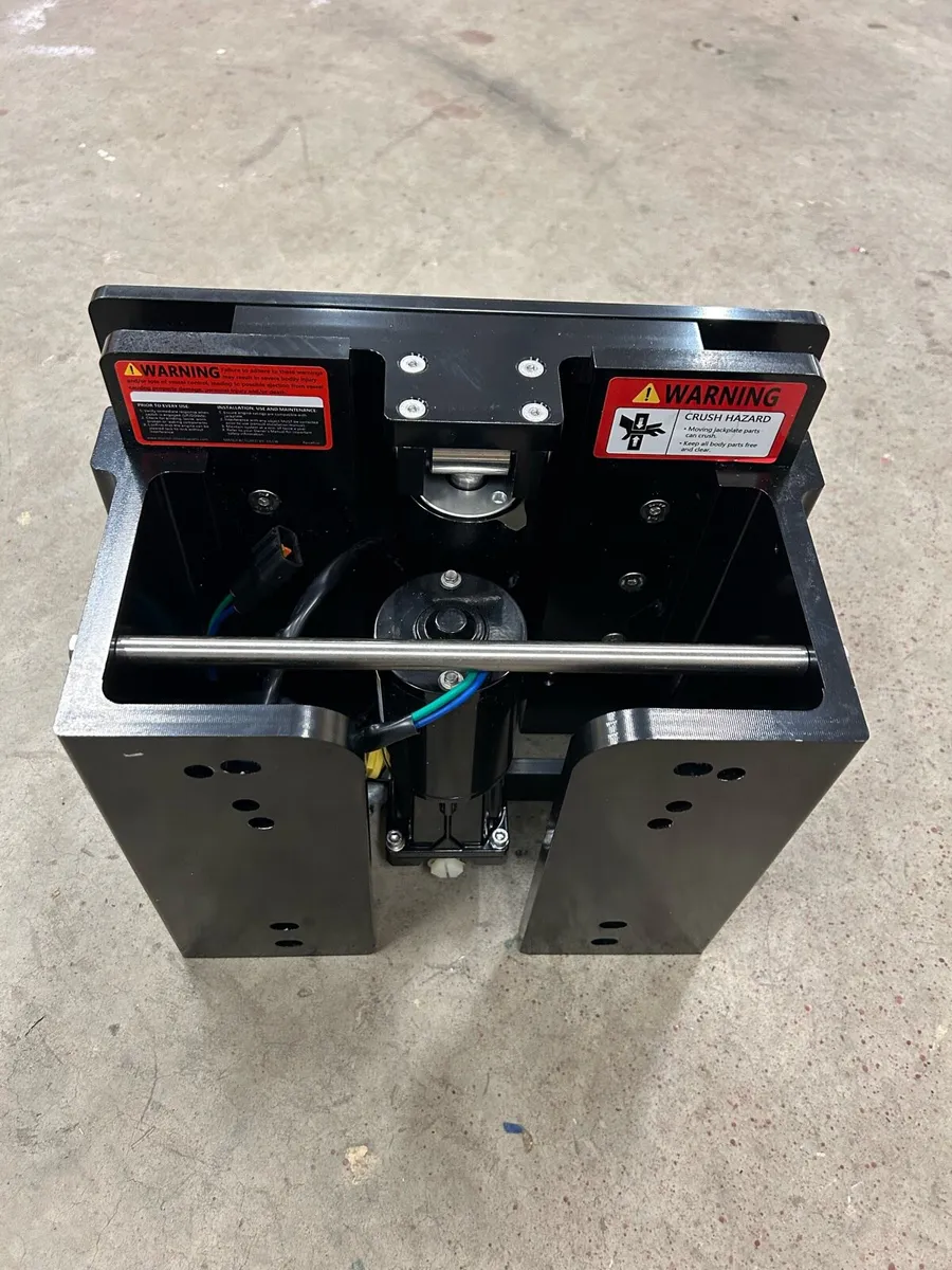 Outboard hydraulic jack plate - Image 2