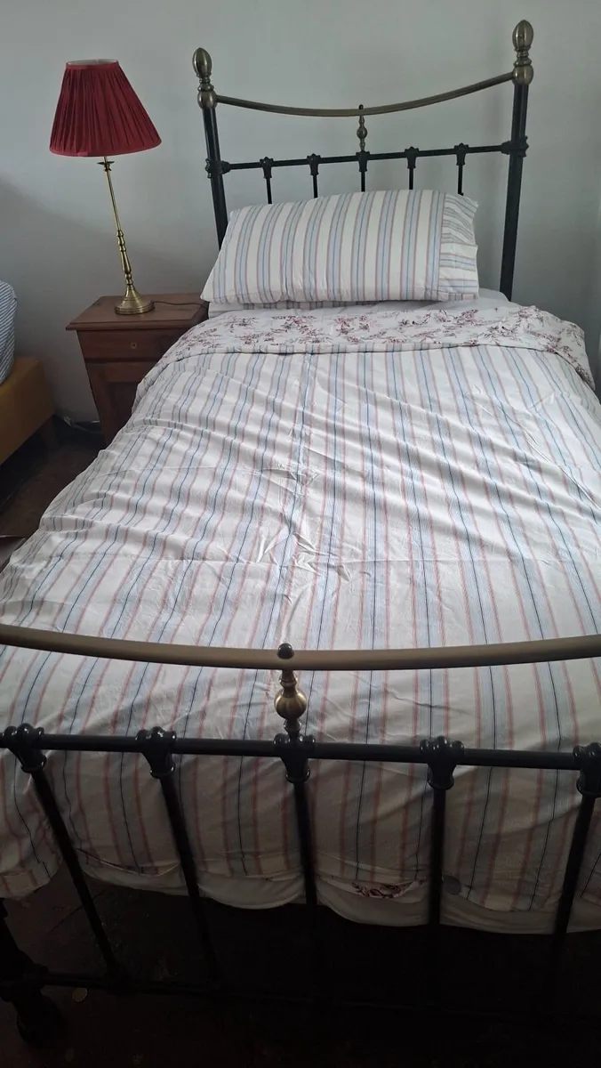 Single wrought  Iron Bed and mattress - Image 1