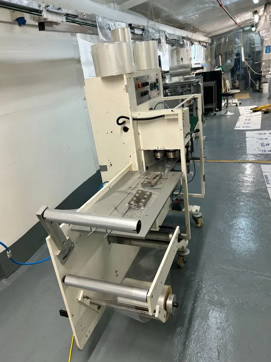 Flow Wrapper Machine, Single Phase, Running Well. - Image 2