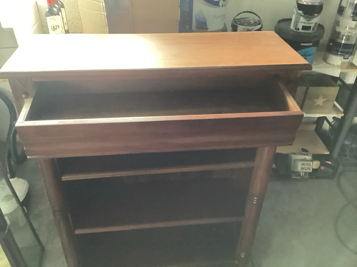 Book shelf - Image 3