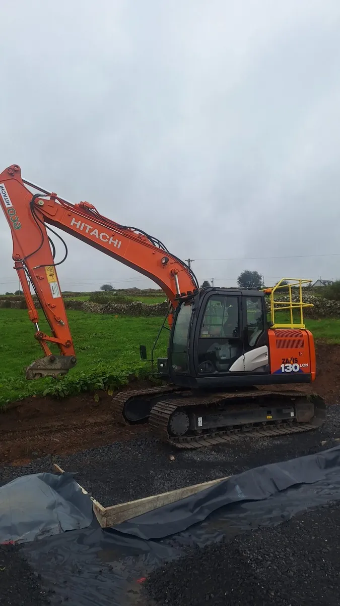 Hitachi 130 - Image 1