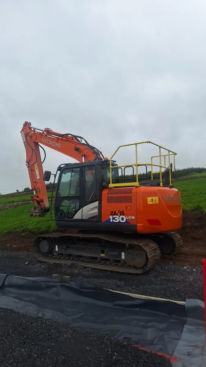 Hitachi 130 - Image 4