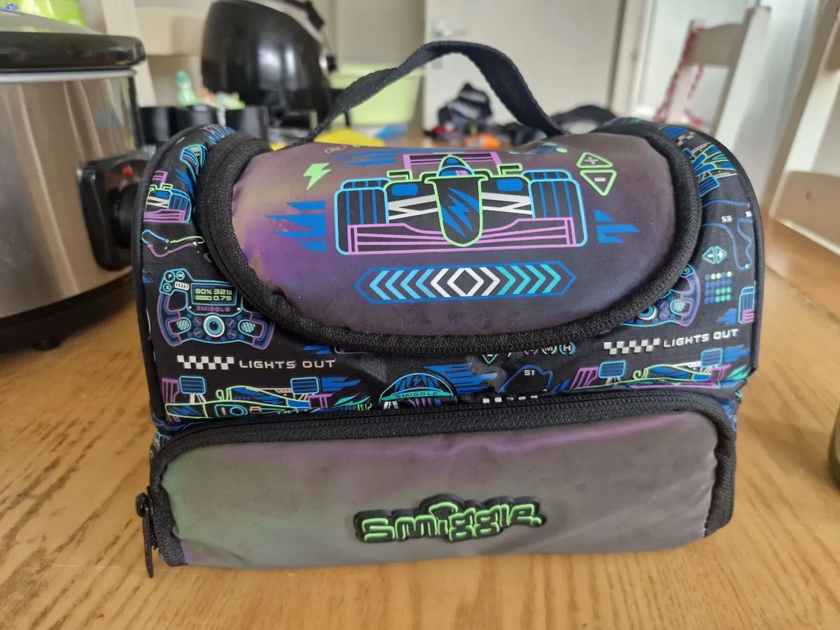 Smiggle lunchbox - Image 2