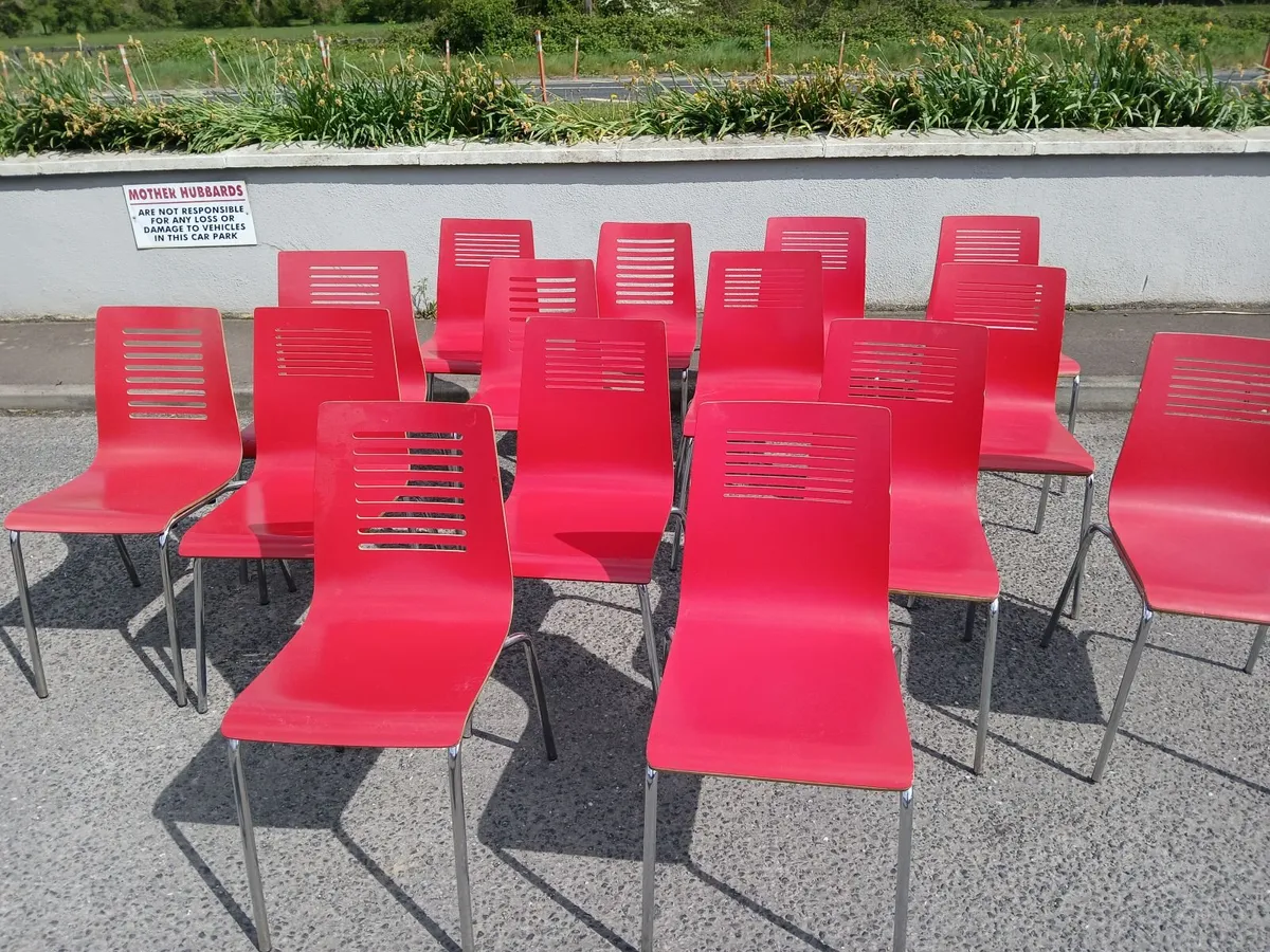Chairs lot of (25)... in red / blue delivered - Image 1