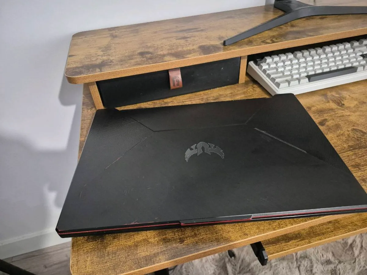 Asus 17.3", 16 Ram, 512 ssd, i7-10870h,gtx 1650 ti - Image 2