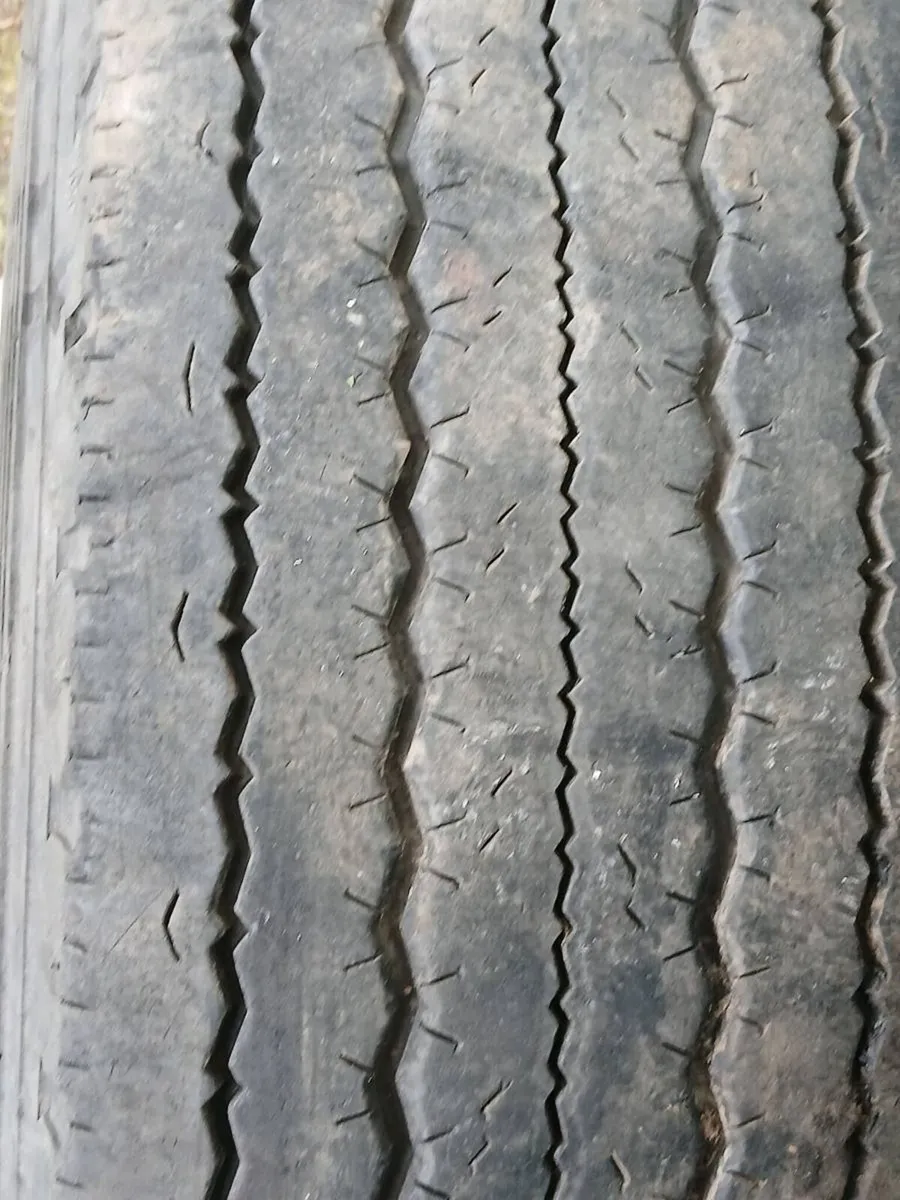 205 75 17.5 Truck or Trailer Wheels - Image 4