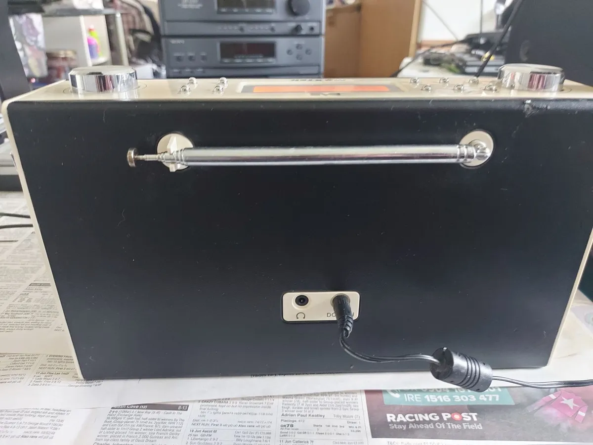 MAXTEK Vintage Style DAB & FM Radio, Model 61250, - Image 4