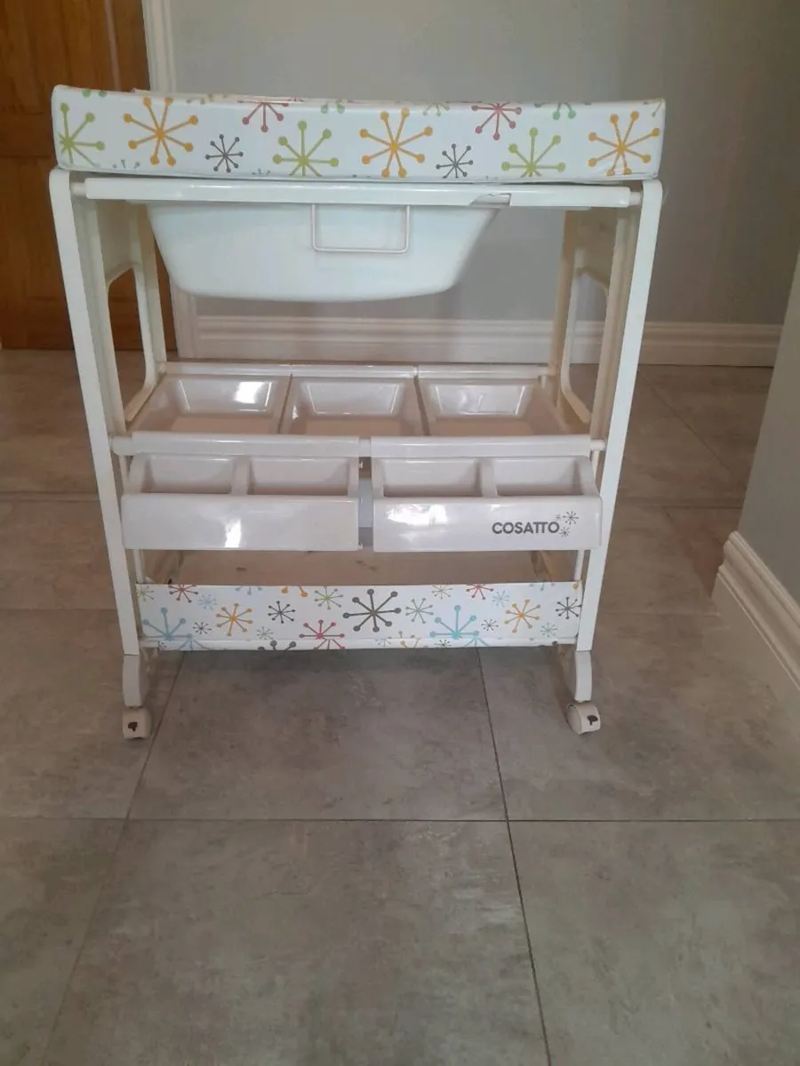 Bath accessorise - Image 1