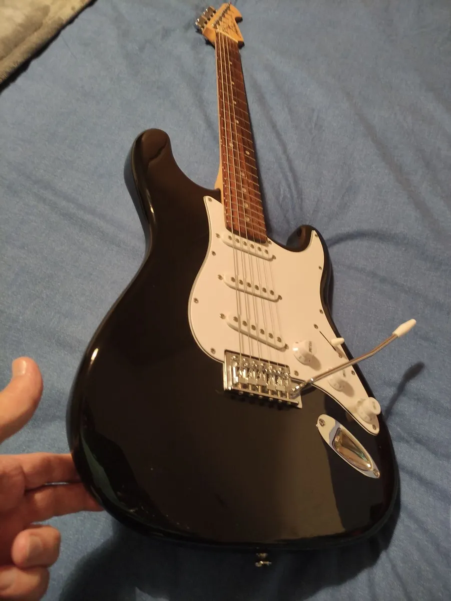 Electric Guitar Aria Pro II - Image 2