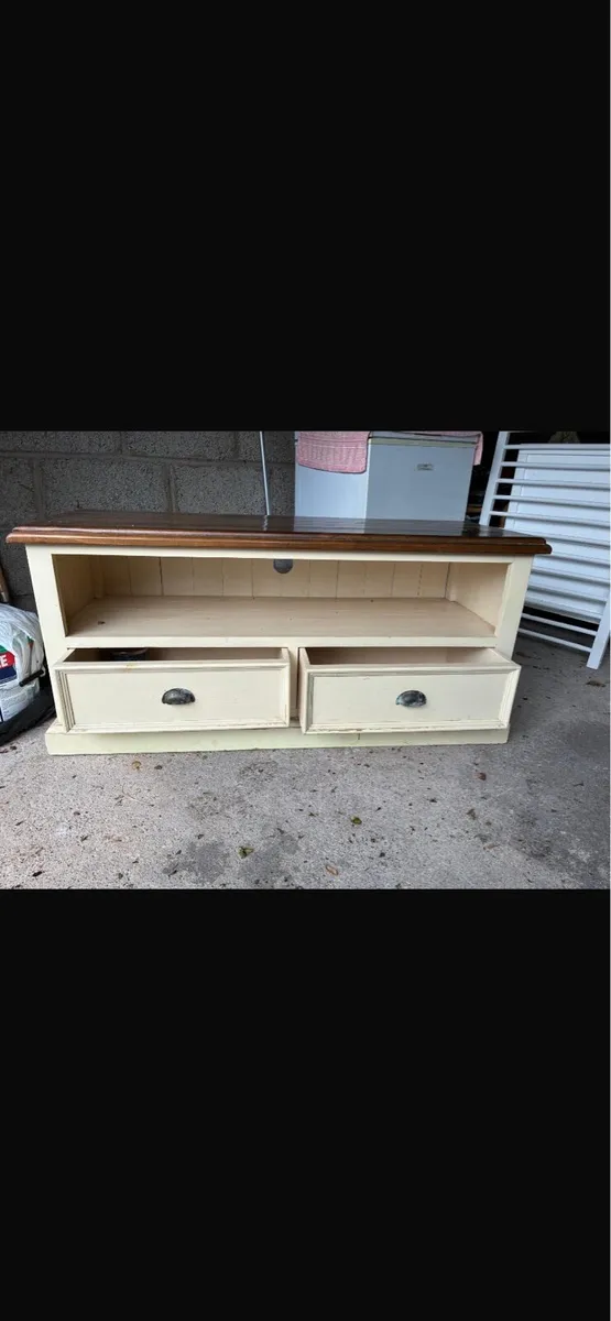 TV Table