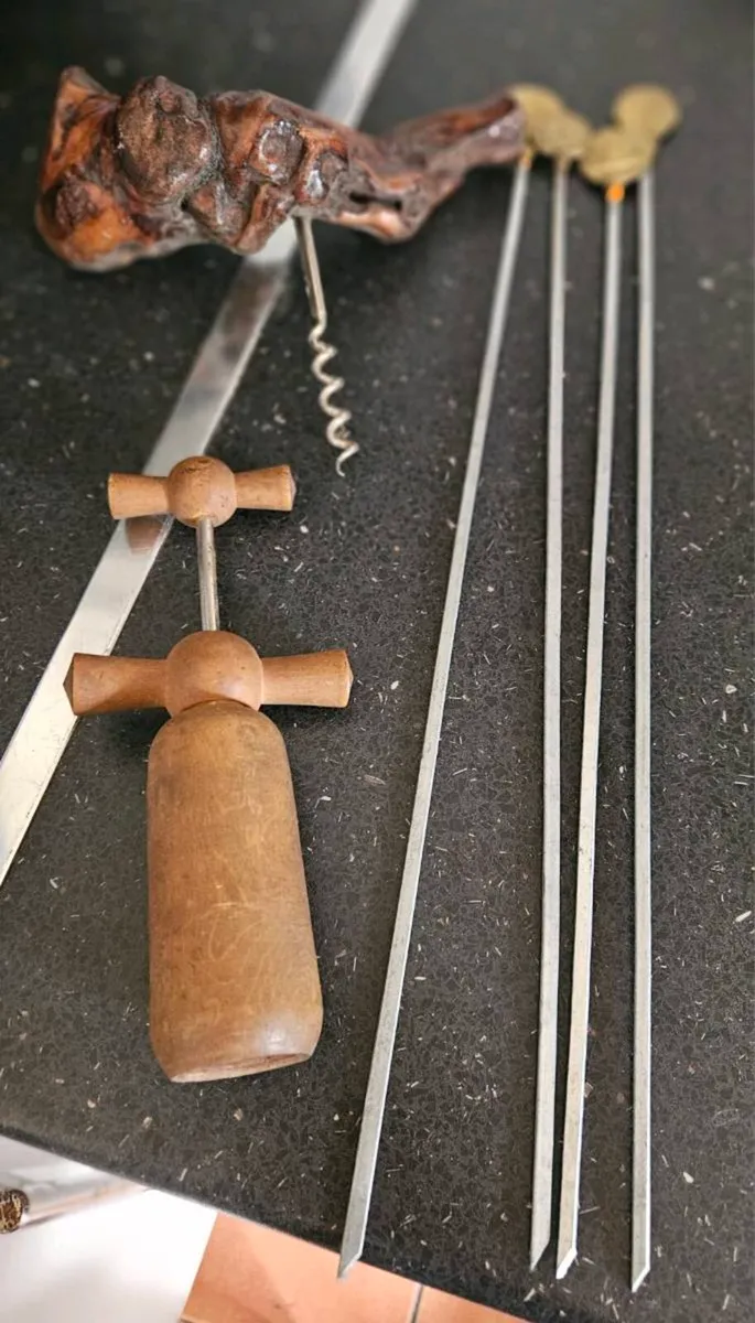 Bundle of Vintage Kitchen Implements - Image 4