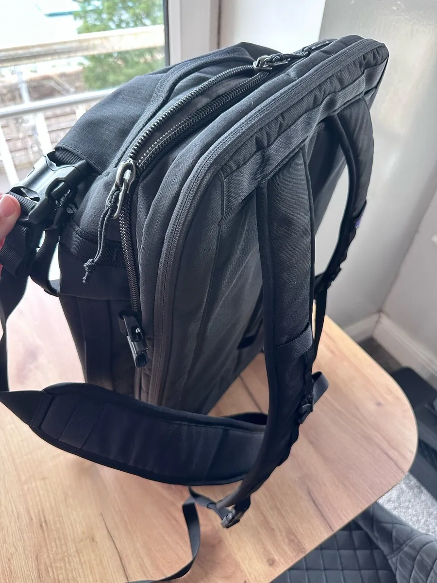 Patagonia Blackhole MLC 45L travel backpack - Image 2