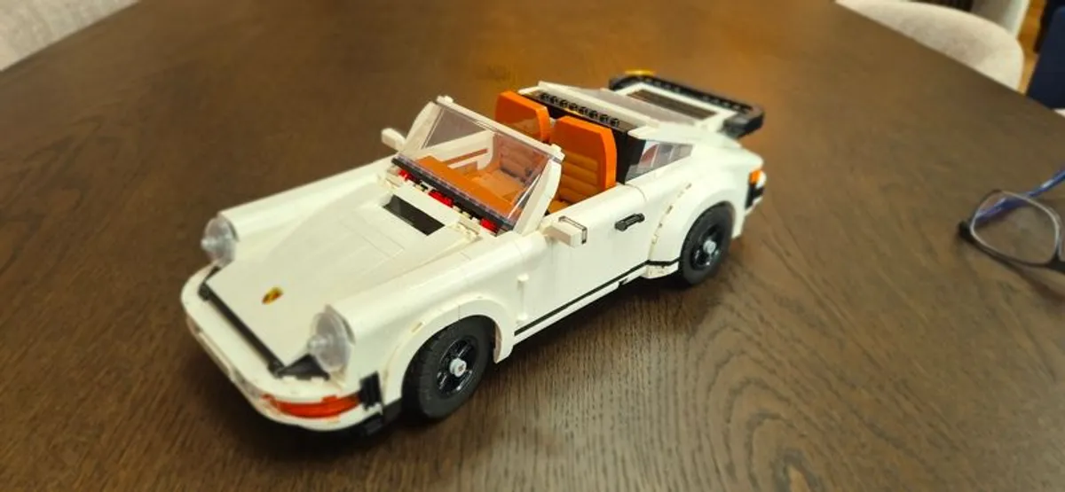 Lego Porsche 911 Turbo #10295 - Image 1