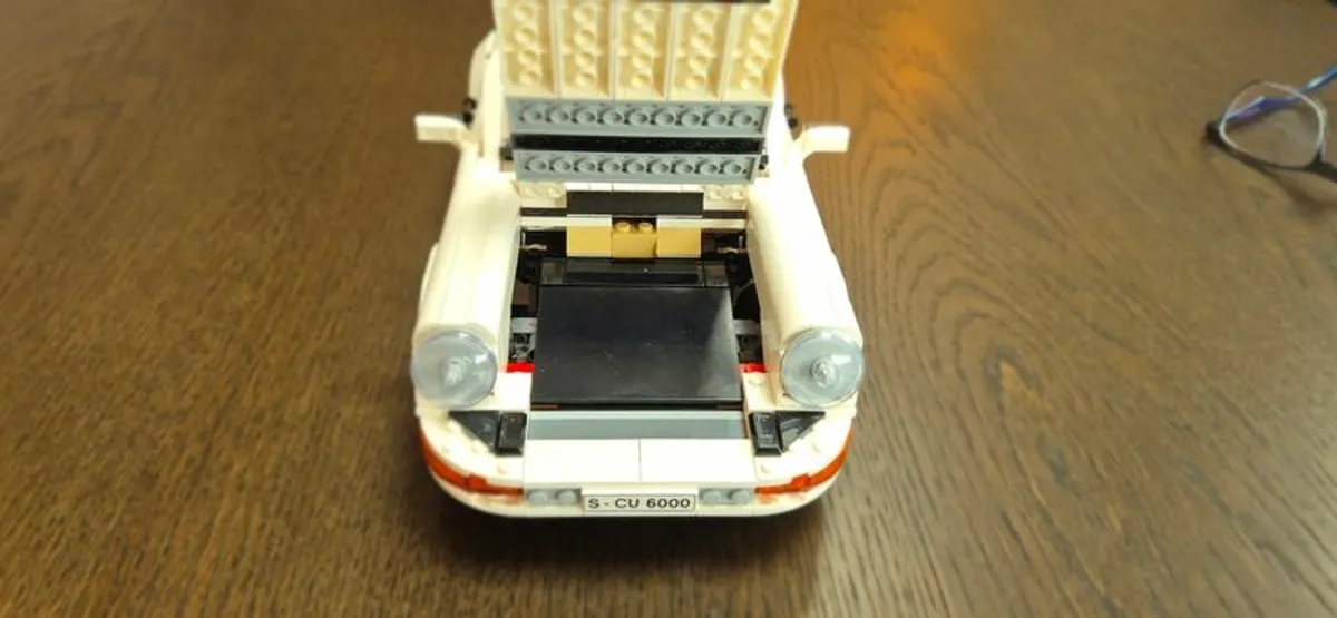 Lego Porsche 911 Turbo #10295 - Image 2