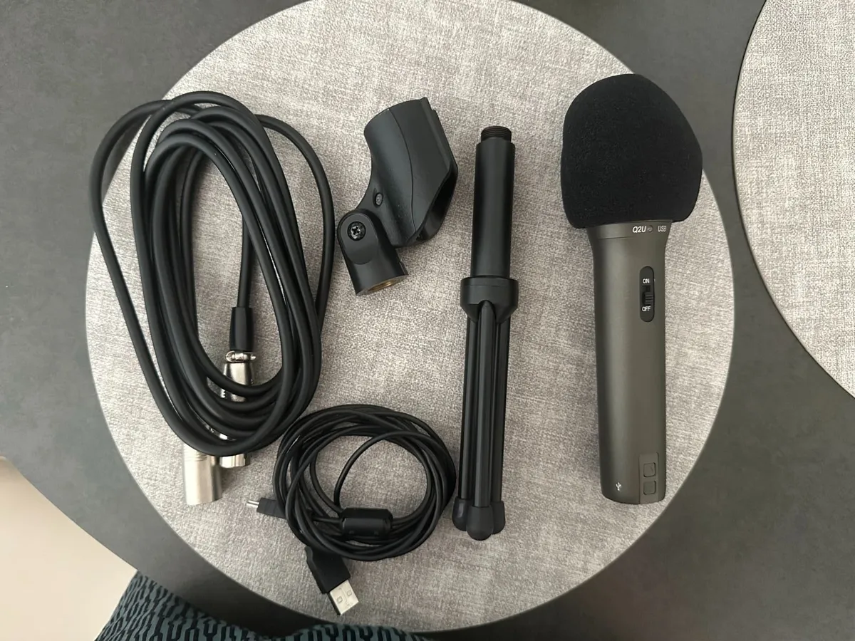 3x Samson Q2U Podcast & Recording Mics - Image 1