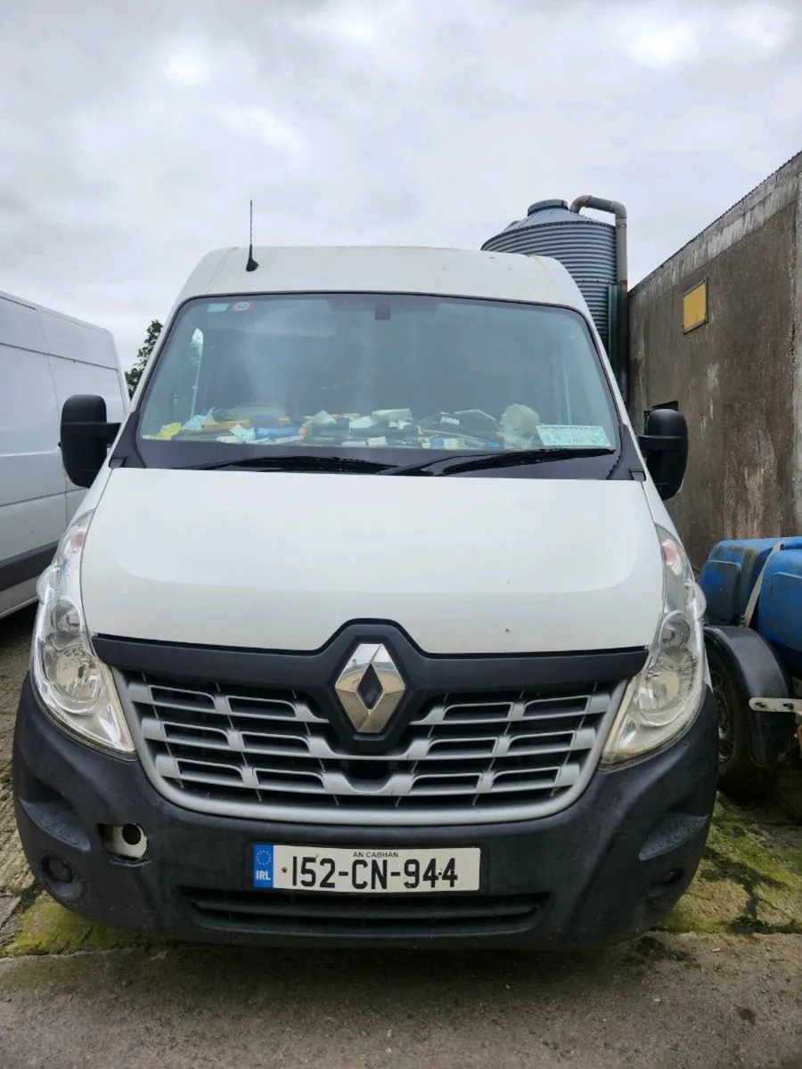 2015 Renault Master SWb - Image 2