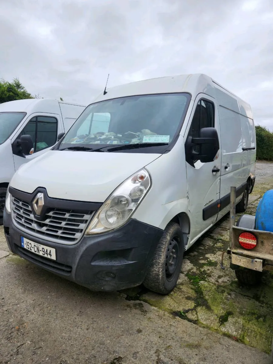 2015 Renault Master SWb - Image 3