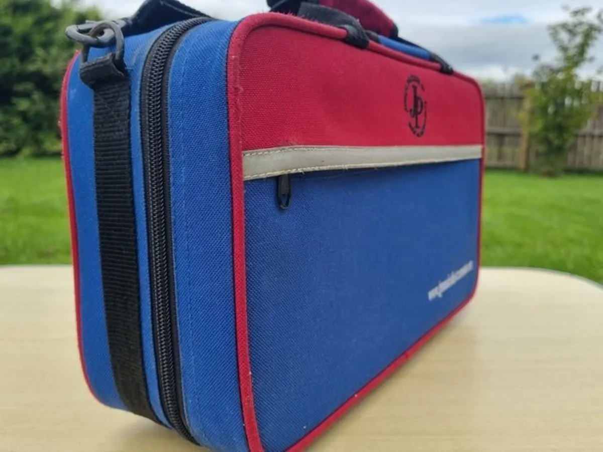 John Packer JP8124 C Clarinet Case - Image 3