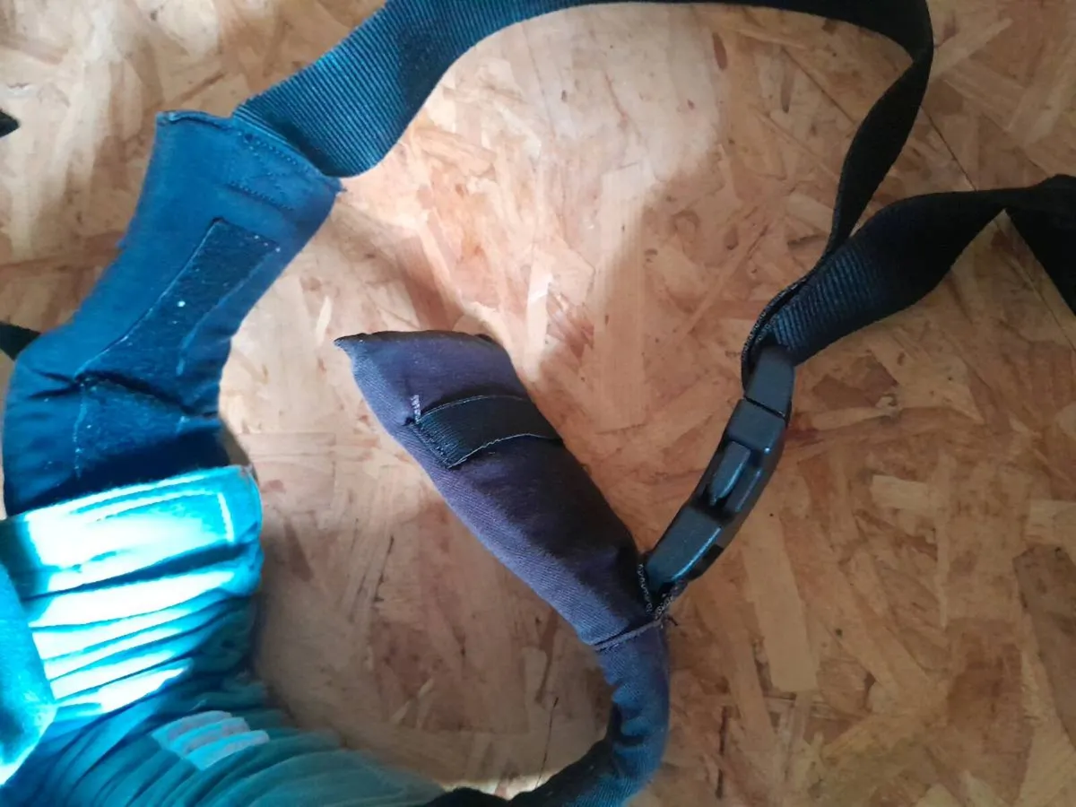 Baby sling - Image 2