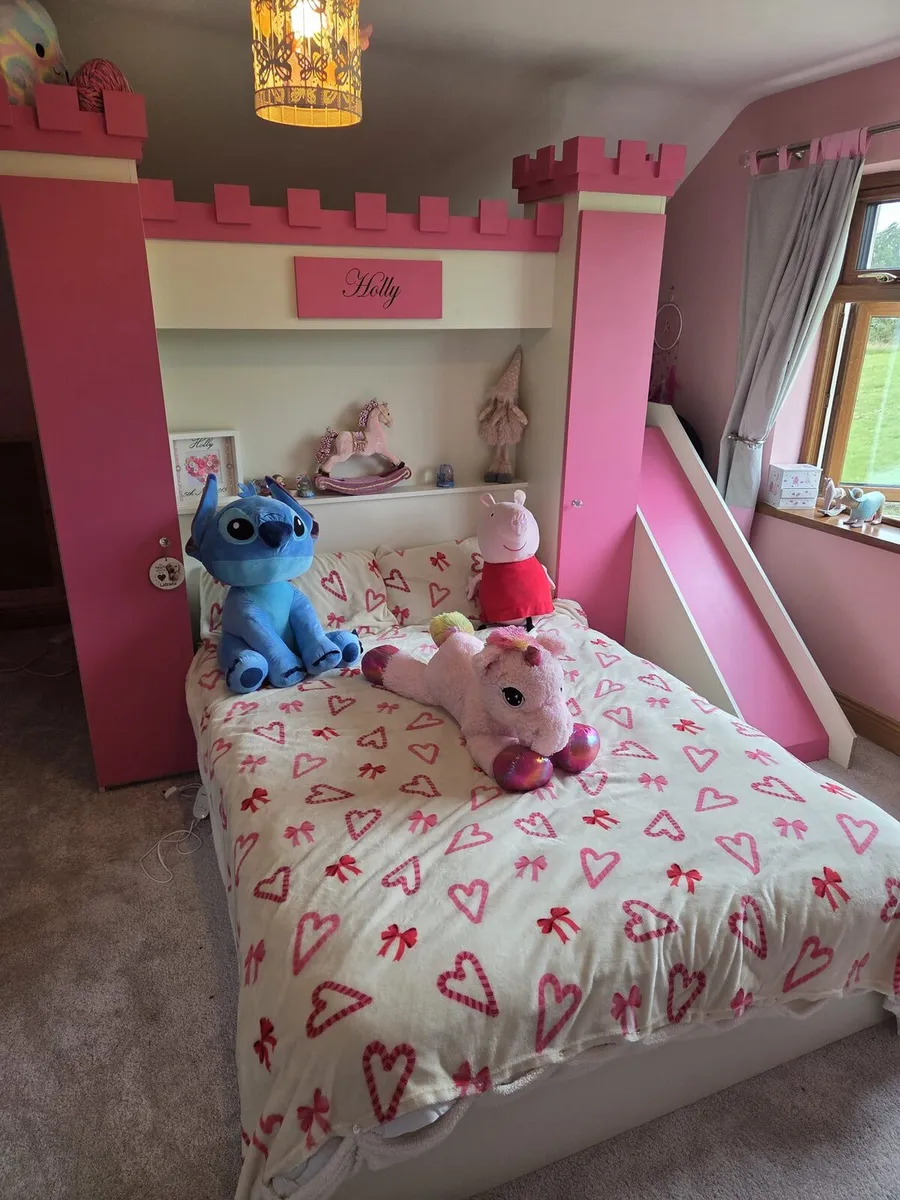 Kids princess bed - Image 1