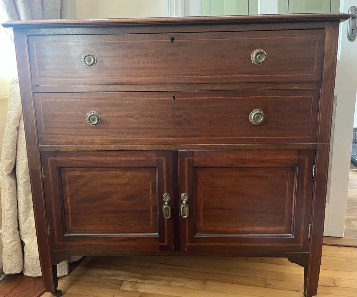 Antique sideboard/linen press - Image 1