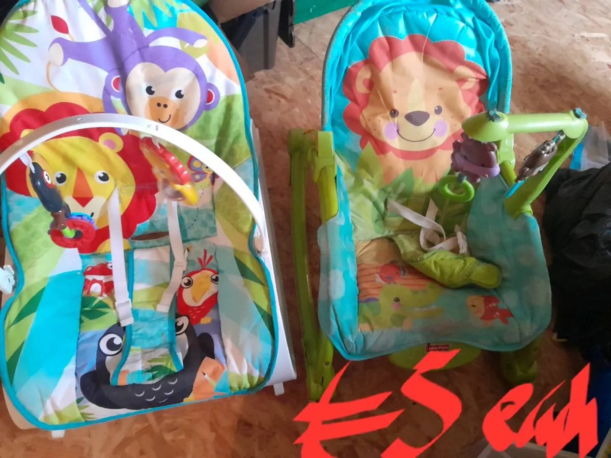 2 x baby seats