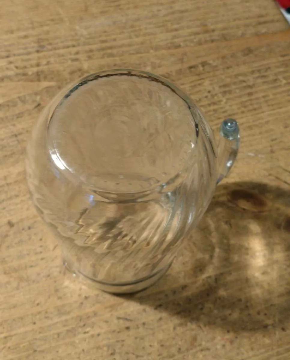 Luminarc glass pitcher with a ribbed design, likel - Image 4