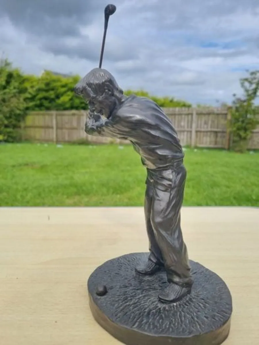 Golfer Figure by B.A. Ormond for Genesis Arts - Image 2