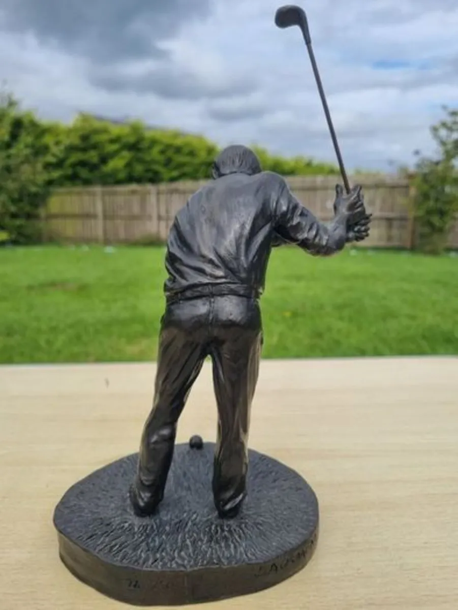 Golfer Figure by B.A. Ormond for Genesis Arts - Image 4