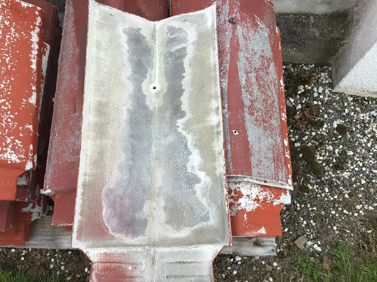 Roof ridge tiles - Image 3