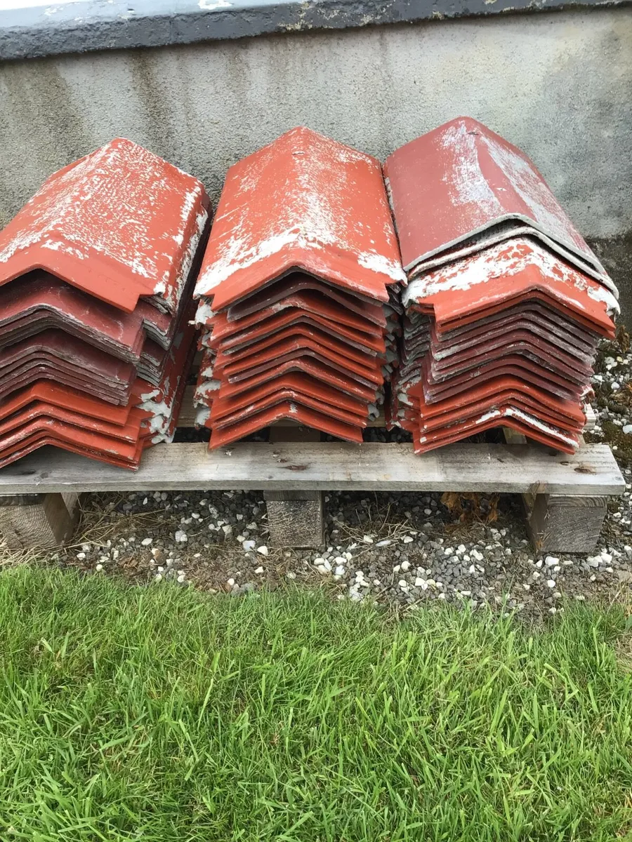Roof ridge tiles - Image 4