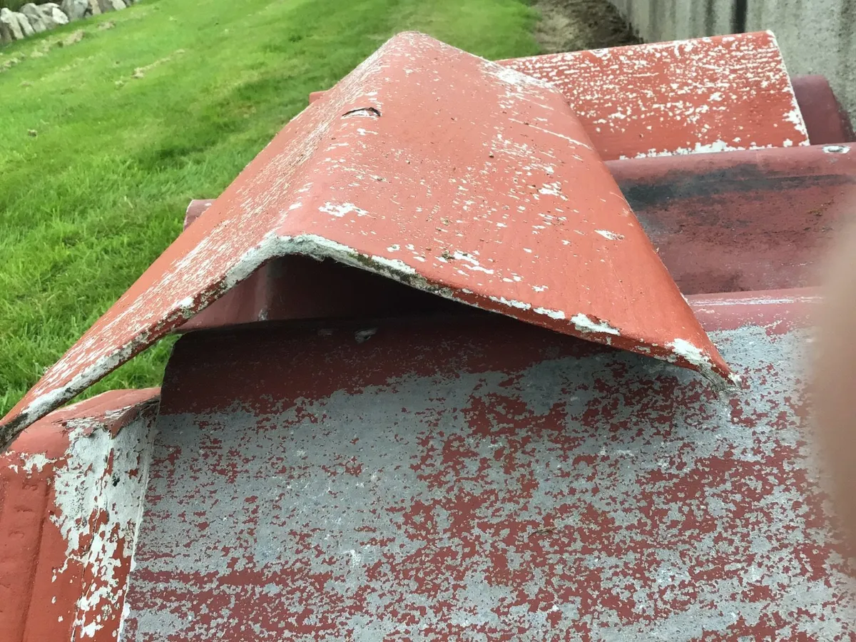 Roof ridge tiles - Image 2