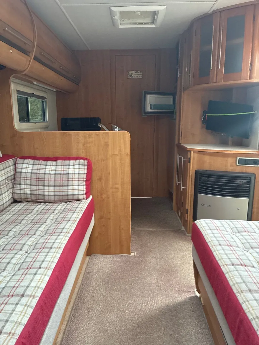 Motorhome - Image 3