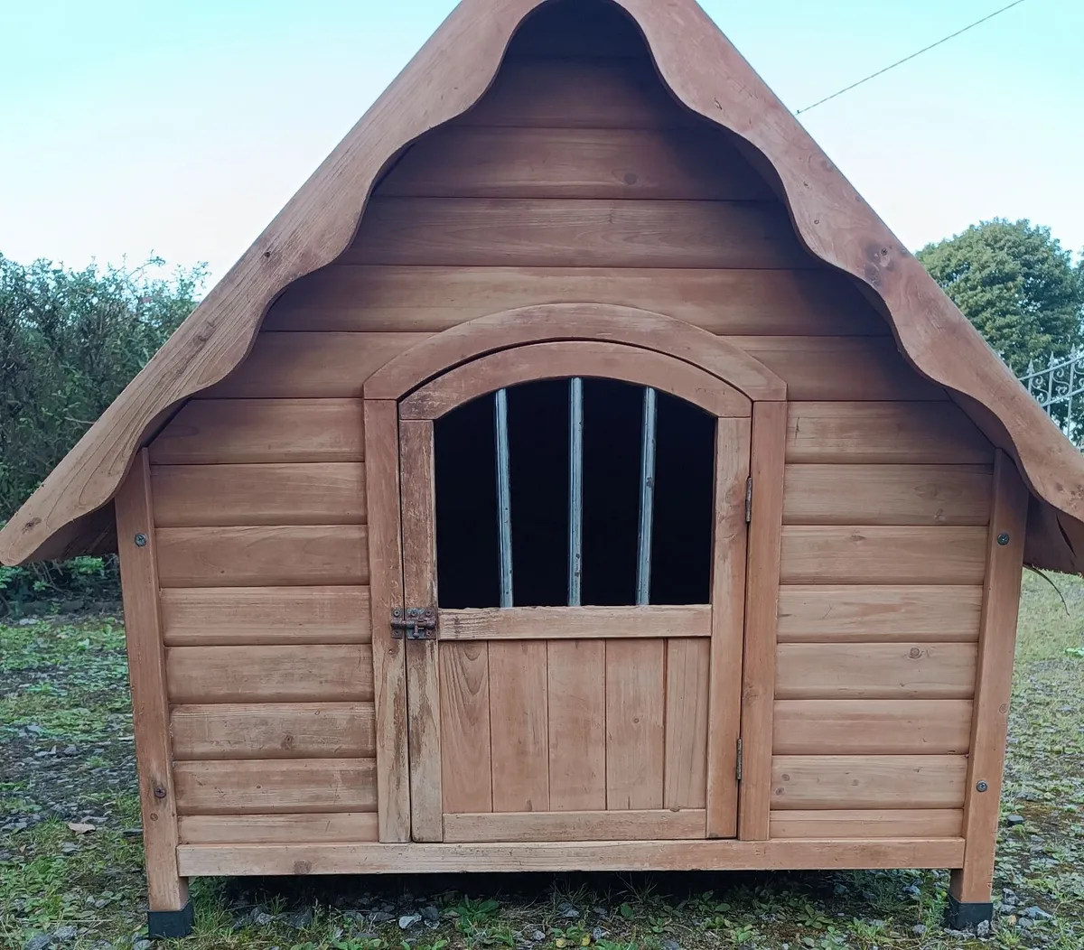 Dog kennel - Image 1