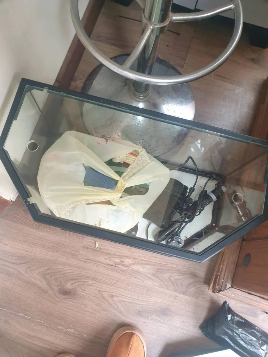 Fish tank - Image 3