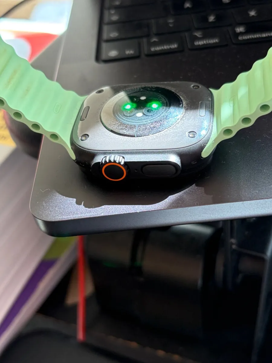 Apple Watch Ultra 3 black - Image 3