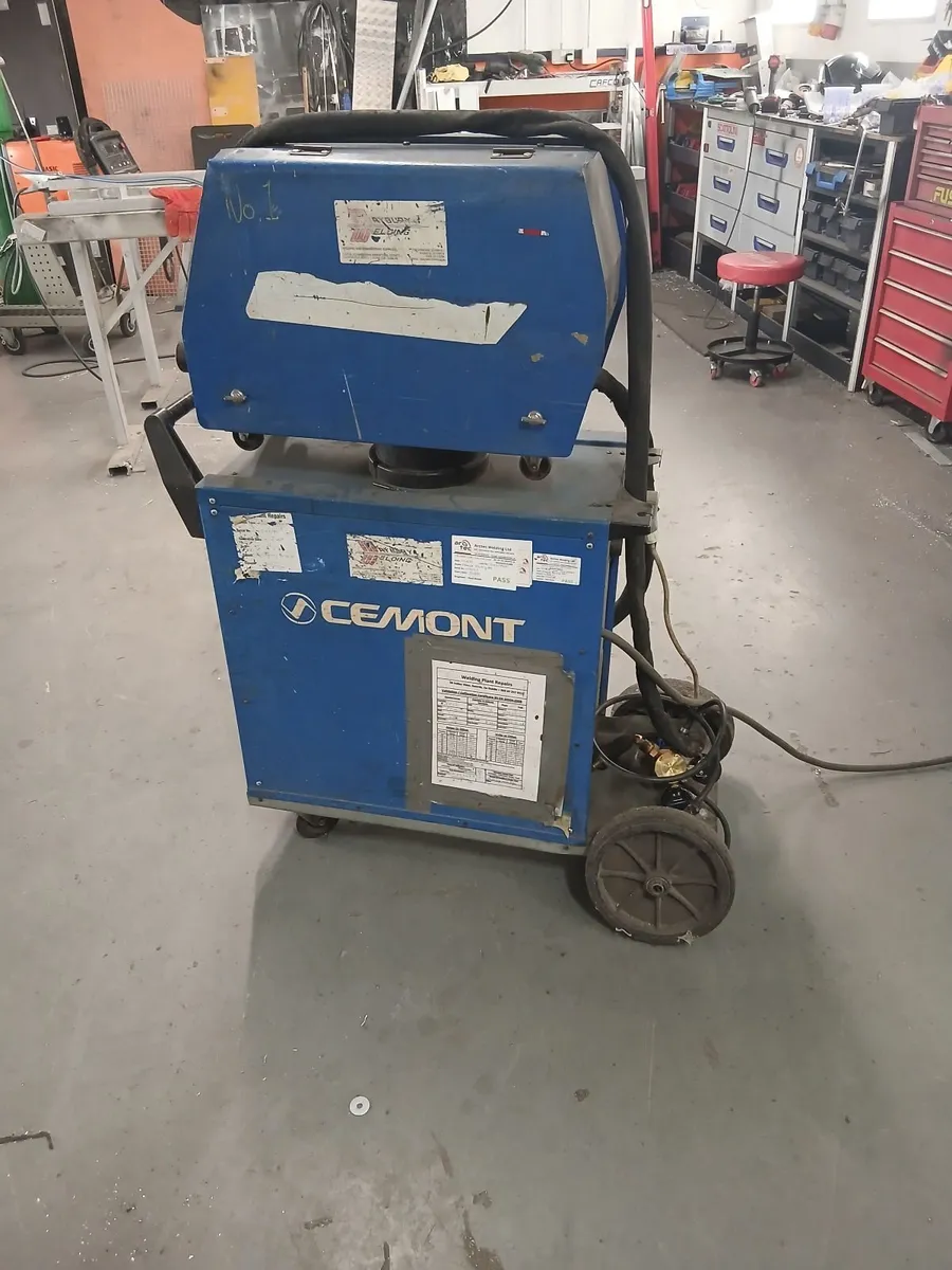 Welder - Image 2