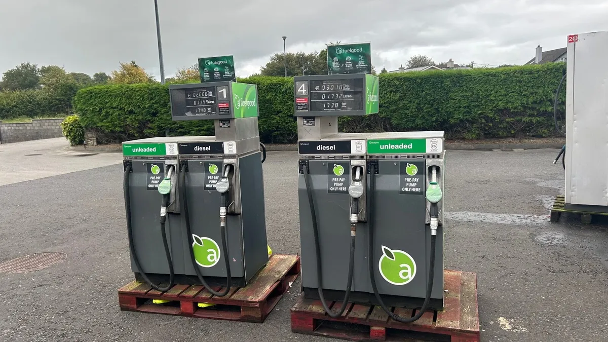 Petrol/ diesel pumps for sale - Image 4